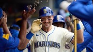 Mariners' Cal Raleigh sets a special MLB catcher record with latest home run