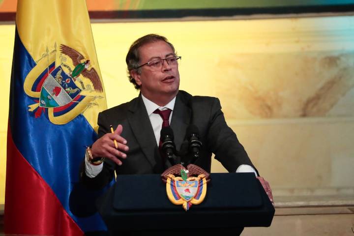 “La reforma tributaria va hacia los más ricos”: Petro a críticas sobre proyecto radicado en Congreso