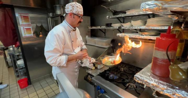 Mom, pop, and pasta: Aurora restaurant pushes through economic pressure