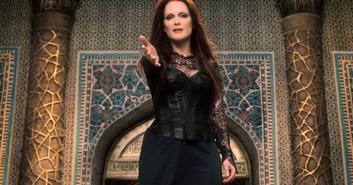 La película de Julianne Moore que fracasó en cines y hoy es furor en Netflix