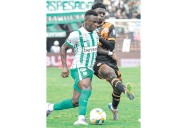 Apretado triunfo de Nacional ante un Envigado con dos expulsiones