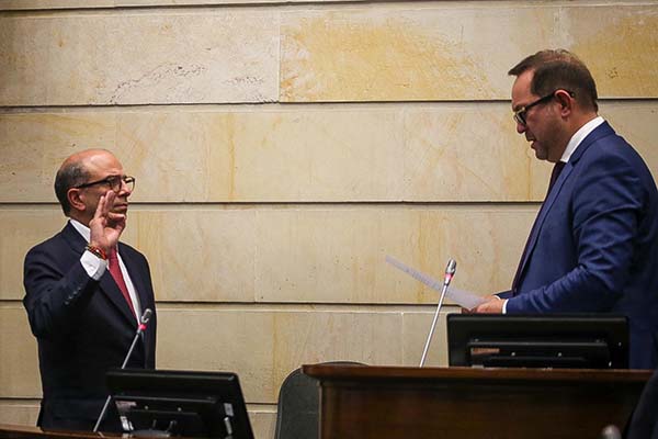 “Quiero dejar constancia de mi compromiso con la realidad nacional”: Camargo