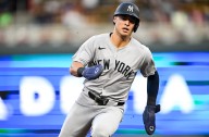 Yankees record 16 hits, hang on to beat Twins 10