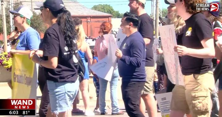 'Unions are us': Champaign celebrates Labor Day during annual parade