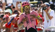 Richard Carapaz anunció su última carrera de 2025