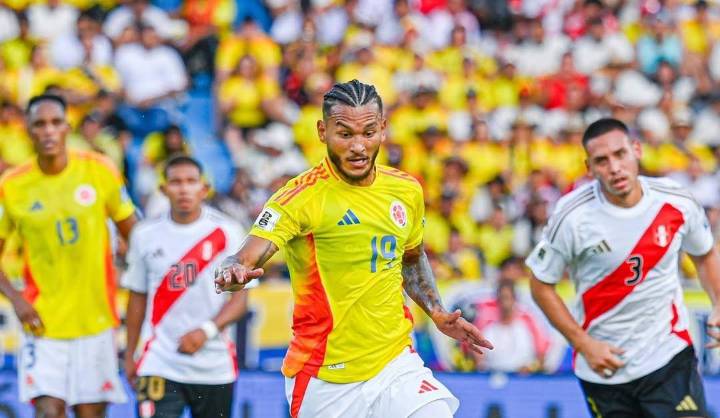 La historia de Luis Suárez, el verdugo de Venezuela que rompió un récord con la camiseta de Colombia