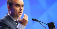 Nombra Macron a Sébastien Lecornu como nuevo primer ministro francés