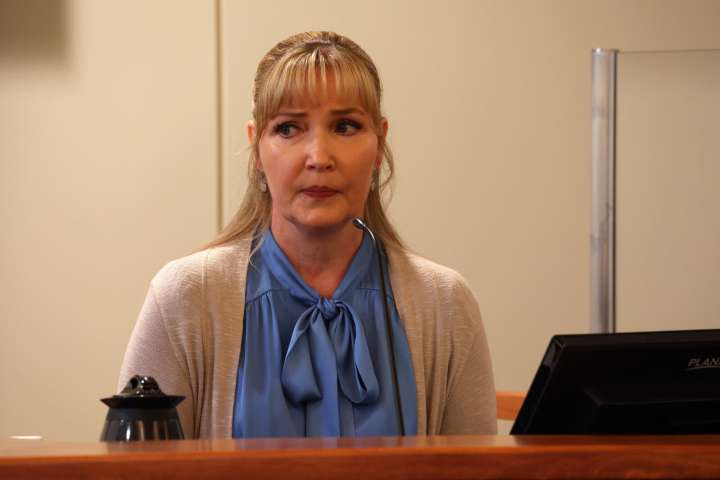 Former Minnesota lawmaker Nicole Mitchell sentenced to 6 months in jail for burglary