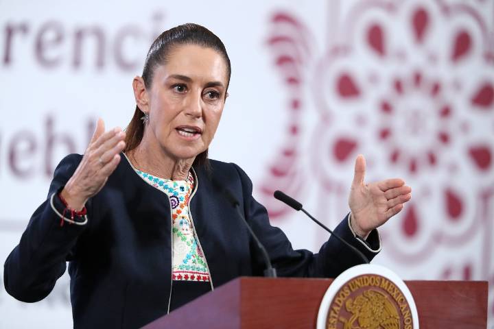 Aprueban en comisiones que Claudia Sheinbaum sea “persona non grata” en Perú