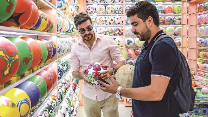 Yiwu acelera su producción antes del Mundial de Fútbol