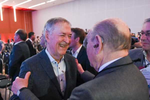 Provincias Unidas a full: Juan Schiaretti acusó a Javier Milei de generar una recesión