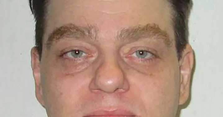 Death Row murderer dies 'foaming at the mouth' in controversial nitrogen gas execution