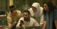 Película sobre Gaza estremece Venecia: "¡Basta ya de masacres, hambruna, deshumanización, destrucción y ocupación continua!"