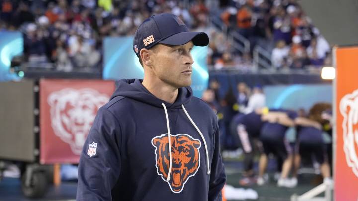 Peyton Manning rips Bears for burning the two-minute warning with a returnable kickoff