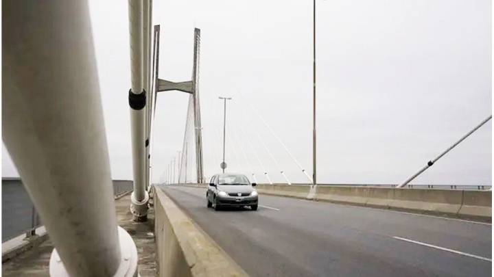 Puente Victoria - Rosario con tránsito reducido por obras