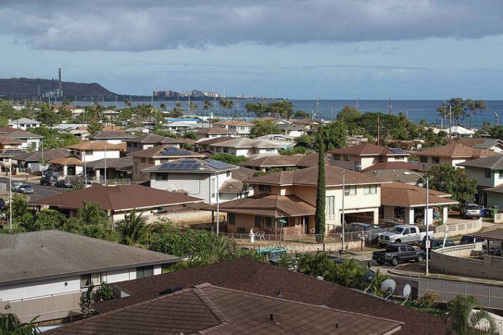 Letter: Nanakuli homeowners need to clear trash, junk