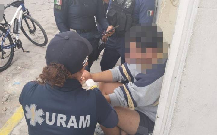 Policía de la Capital auxilia a joven que atentó contra su vida