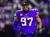 Ex-Viking Everson Griffen cited for allegedly driving 130 mph on I