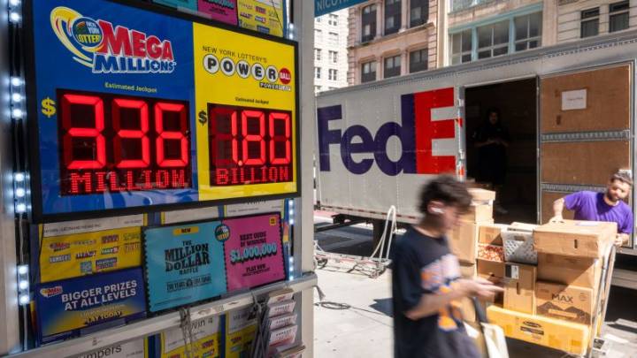 Missouri winner claims half of massive $1.78 billion Powerball jackpot