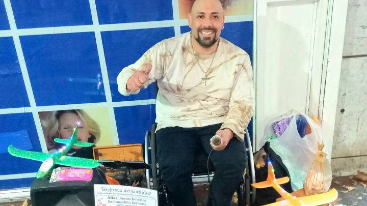 La lucha de Manu Heredia, el cantante que pide trabajo y no caridad con una carta que conmovió a Mendoza