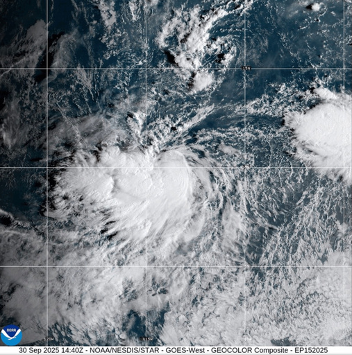 Tormenta tropical Octave se forma en el océano Pacífico, lejos de tierra