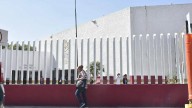 Evacúan clínica del ISSSTE en Celaya por derrame de medicamento