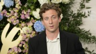 Jeremy Allen White jokes about reuniting with Jeremy Strong for The Social Network sequel