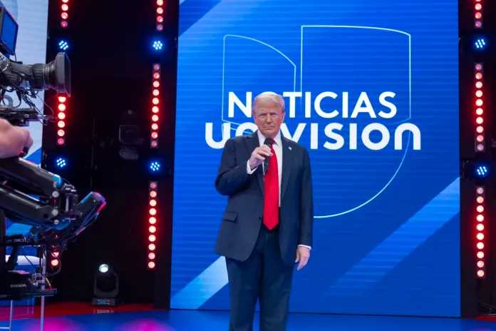 Cómo Univision traicionó a su audiencia inmigrante