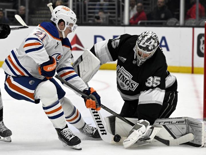 Shock change on Edmonton Oilers see head coach conjuring up major move