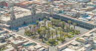 Plaza de Armas de Arequipa alberga más de 80 árboles de 22 especies diferentes