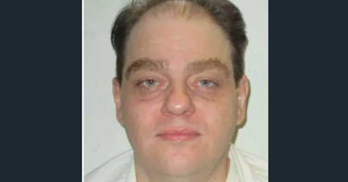 Alabama Department of Corrections executes Geoffrey Todd West by nitrogen hypoxia for 1997 capital murder