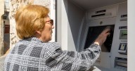 Es oficial: aumentarán la jubilación de todas las personas que tengan este documento y hagan un sólo trámite