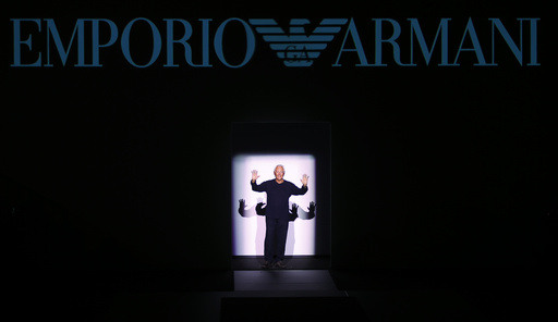 Julia Roberts, Anna Wintour, Ralph Lauren and more pay tribute to Giorgio Armani