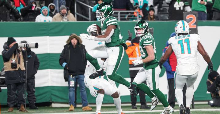 Jets open as Week 4 underdogs vs Dolphins