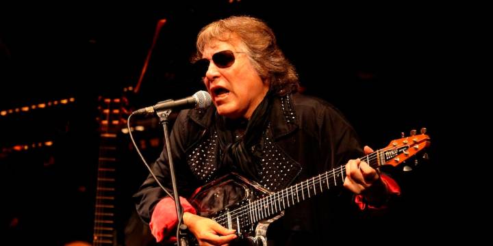 Nació ciego, descubrió la música y se propuso ser el mejor: los ochenta años de José Feliciano, el cantautor con voz de tenor