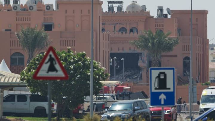 A top Qatari official says Israeli PM is sabotaging peace efforts