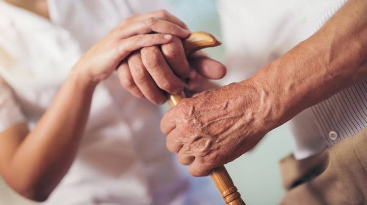 Los diez síntomas del Alzheimer: la Clínica Universidad de Navarra explica qué señales no debes dejar pasar