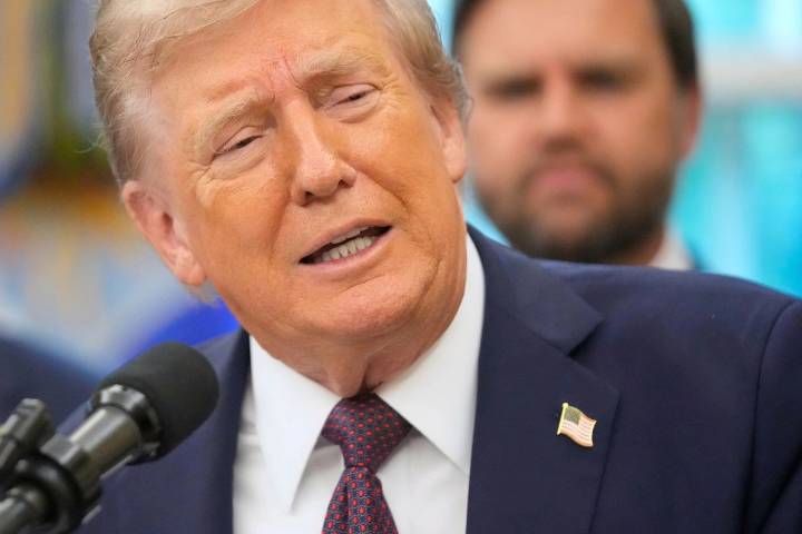 Trump anuncia que sede del Comando Espacial de EU se traslada a Alabama
