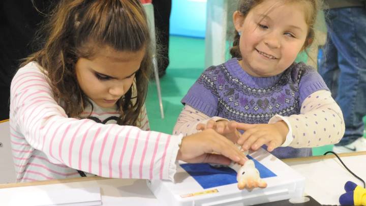 El braille, esencial en el colegio para los 30 alumnos ciegos en Huesca con apoyo de la ONCE