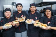 Mundial de Desayunos: instituto de Fuerzas Armadas rinde homenaje al pan con chicharrón