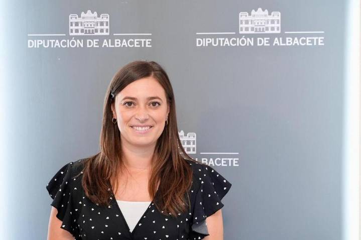 VOX pide la comparecencia de Serrano por pulseras antimaltrato