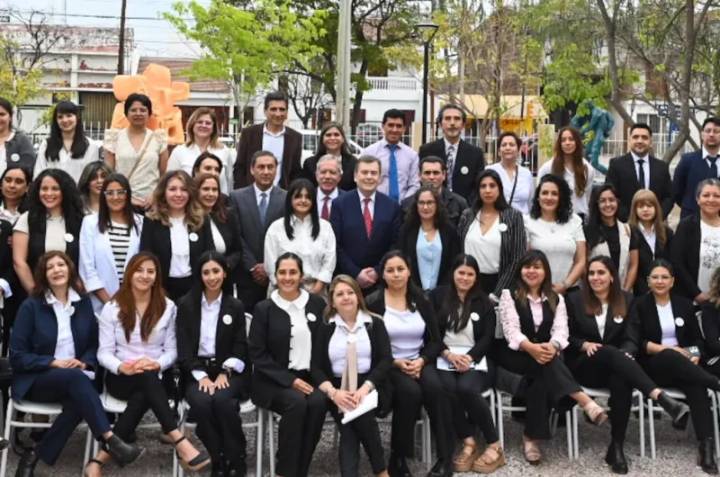 El gobernador Zamora inauguró la obra de ampliación y refacción del instituto "Juan Yaparí"