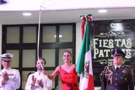 Festejan el grito de Independencia ante más de 20 mil personas en la Plaza de la Reforma de Cancún