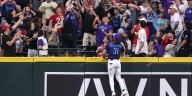Diamondbacks lose to Phillies, lose ground in NL Wild Card race