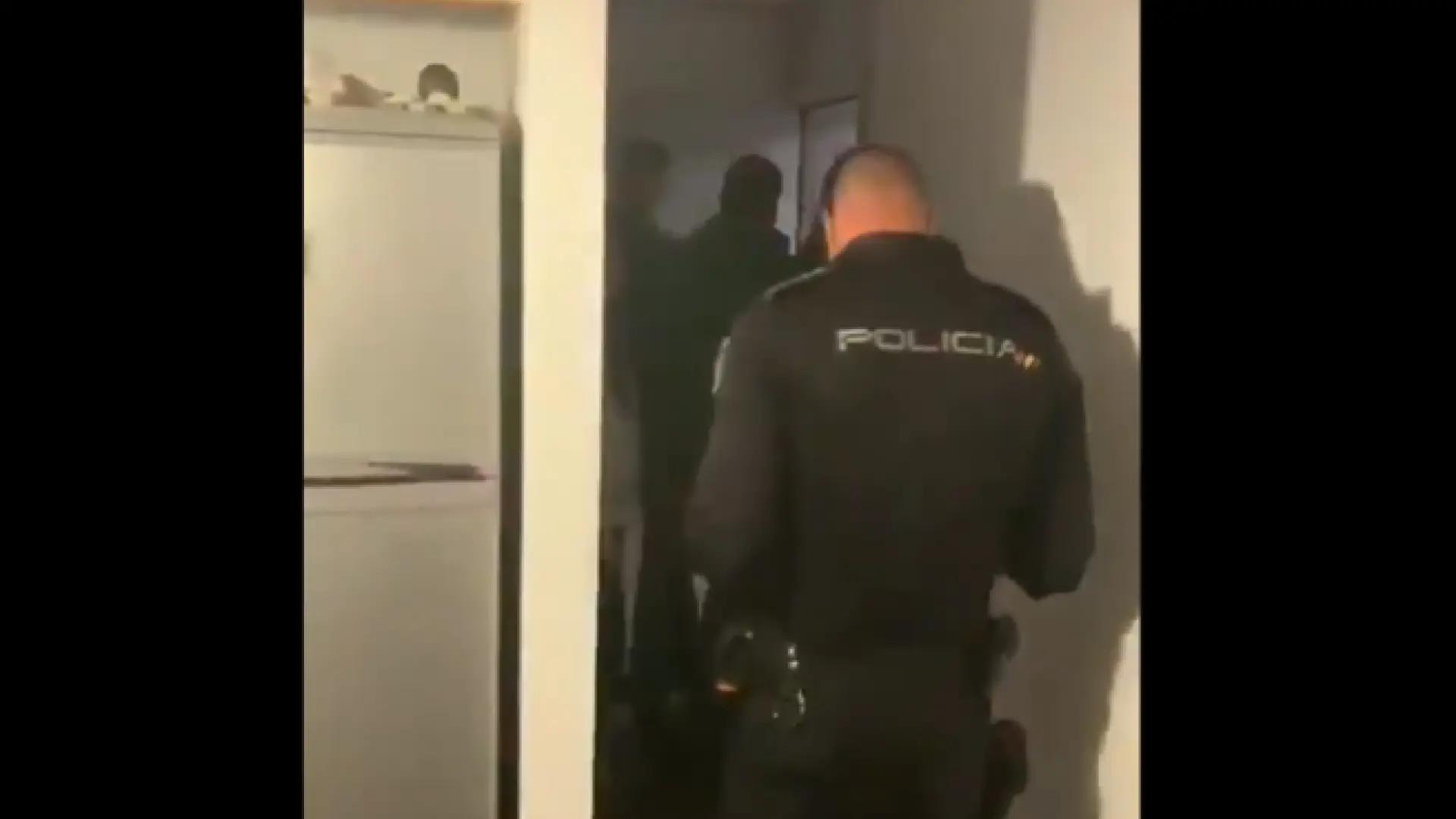 Detenido un hombre acusado de violar a su nieta menor de edad en un viaje