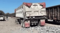 Colisión entre tren y tractocamión en Reynosa deja dos heridos