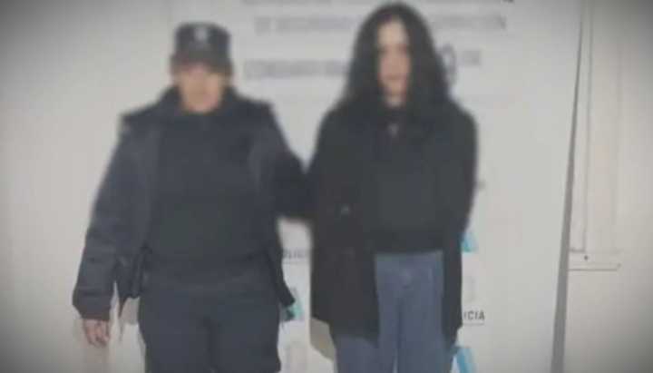 Quién es la actriz chilena apodada la "viuda negra" que habría drogado a hombres para robarles en Argentina