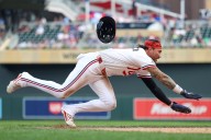 Twins give up two in the eighth, fall to White Sox