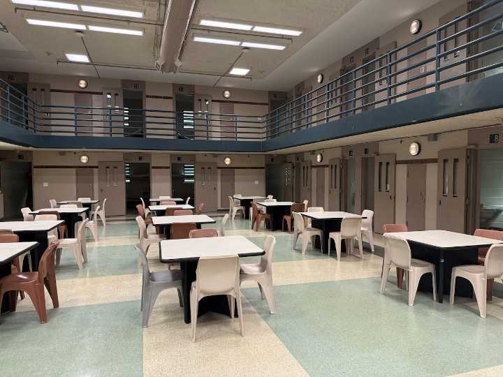 Jail deputies released the wrong prisoner and gave her someone else’s drugs, sheriff says