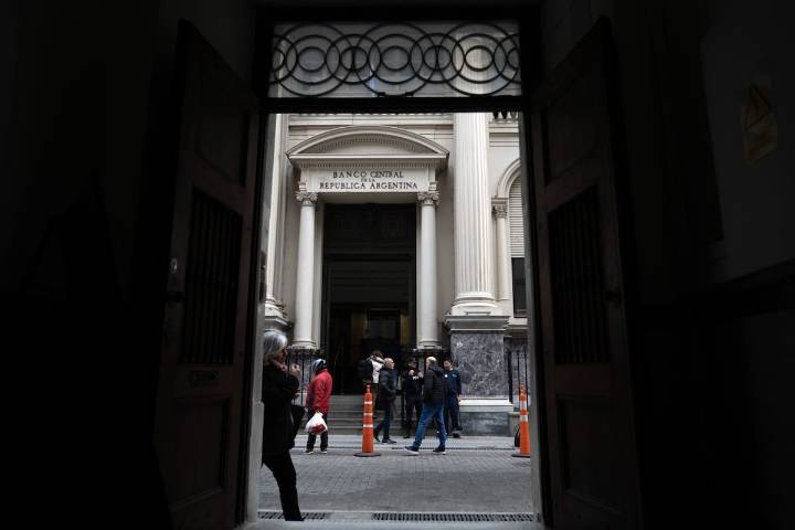 Reordenamiento. A cuánto bajó la tasa el Banco Central este miércoles 24 de septiembre